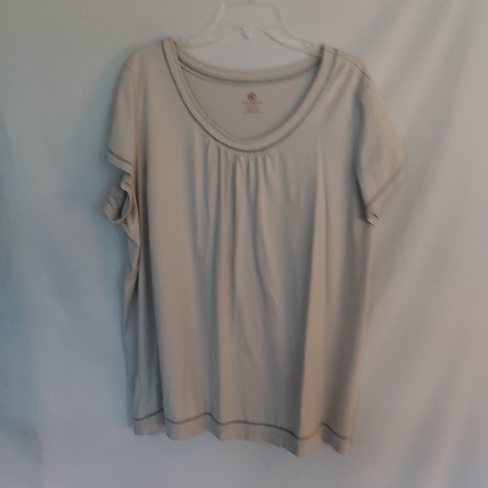 Women's Gray Top